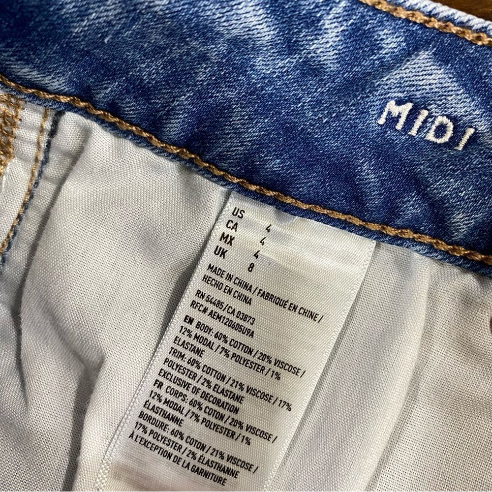 A.E.O. Midi Cut-off Jeans Shorts | Super Stretch | Size 4 - Picture 5 of 5